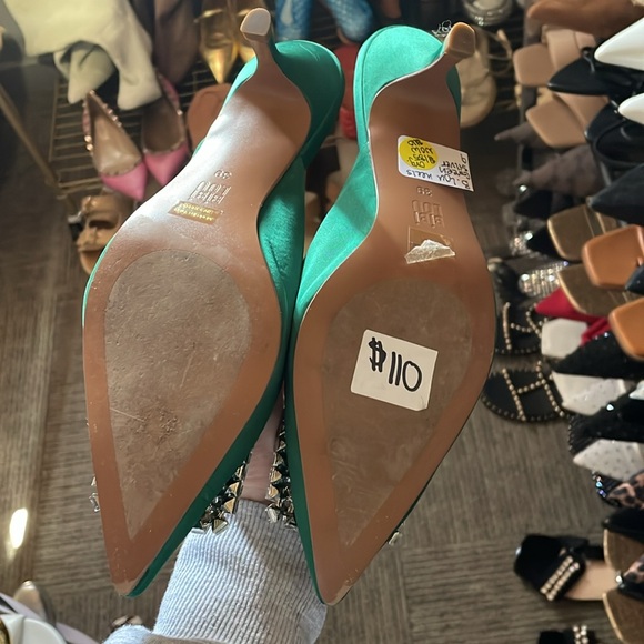 BiBi LOU Green Kitten Heels - Picture 4 of 4